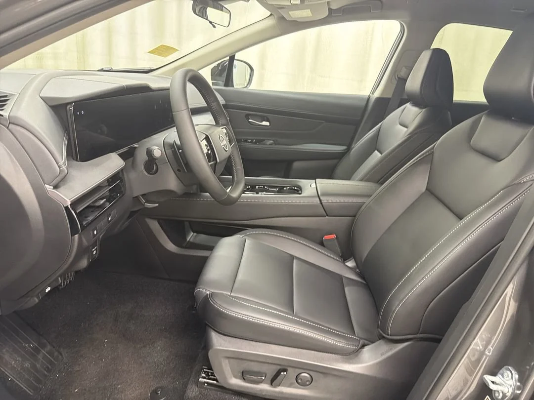 2025 Nissan Murano SV - Photo 13