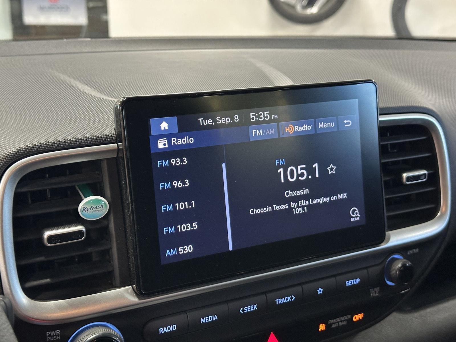Certified Used 2022 Galactic Gray Hyundai SE image 5