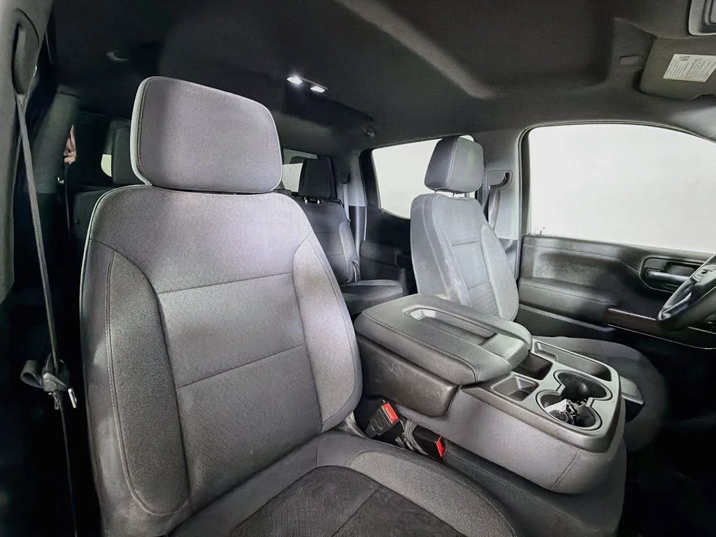 Used 2020 Gray Chevrolet LT image 24