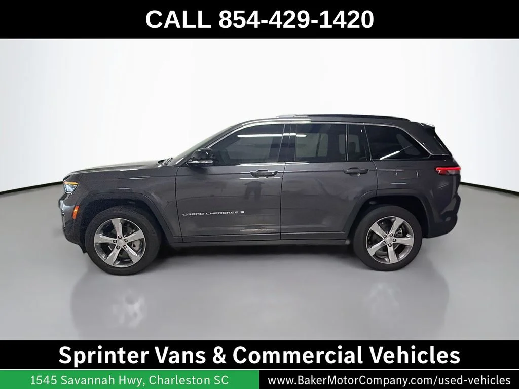 Used 2025 Gray Metallic Jeep Limited image 2