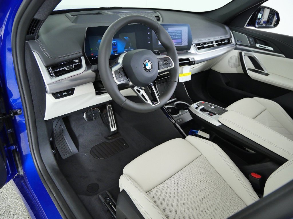 New 2027 Portimao Blue Metallic BMW xDrive28i image 30