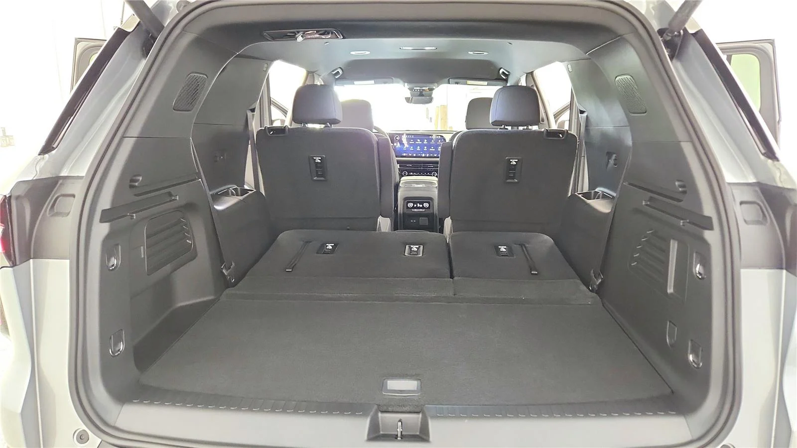 2026 Chevrolet Traverse LT - Photo 40