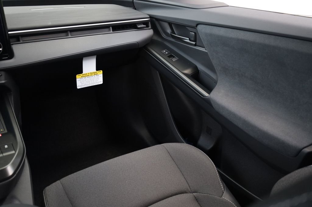 New 2026 Wind Chill Pearl <sup>1</sup> Toyota  SE image 28