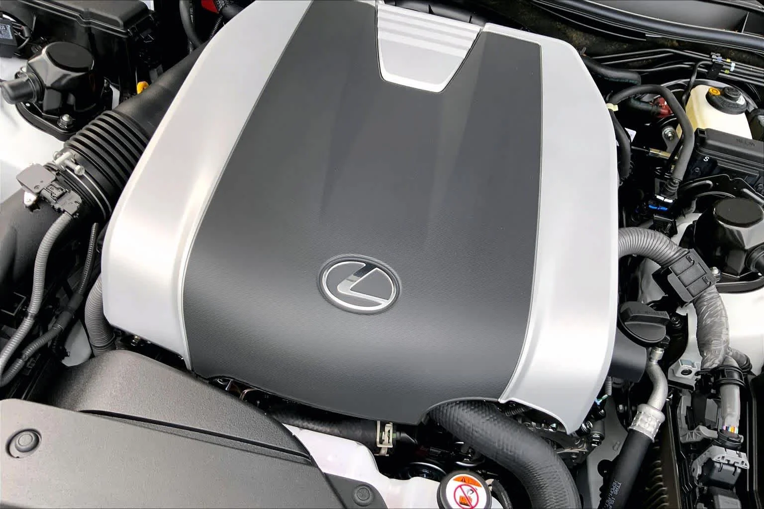 New 2026 HAKUGIN MATTE WHITE Lexus F SPORT AWD image 17