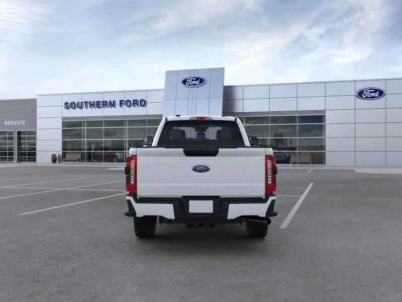 New 2025 Oxford White Ford XL image 5