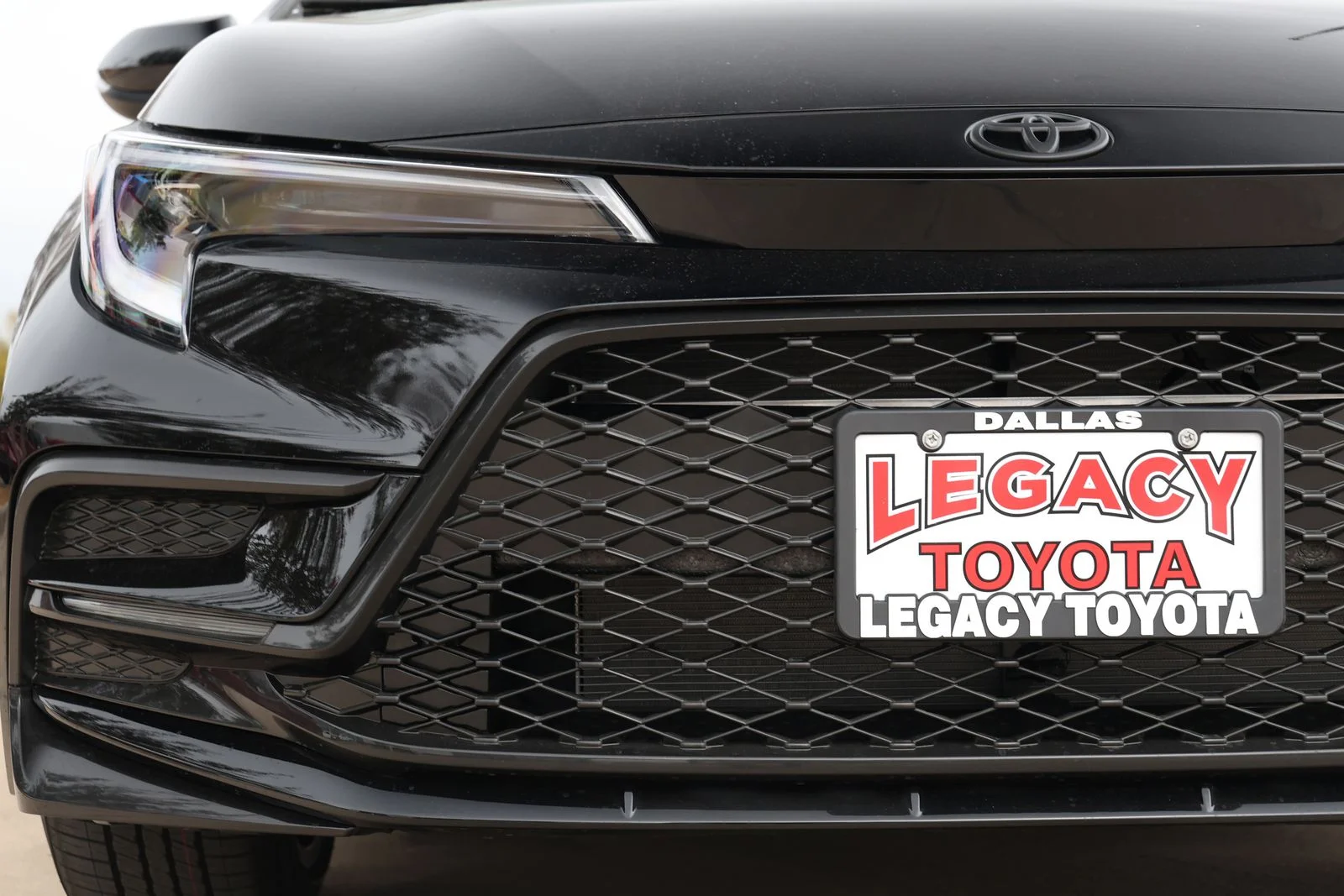 New 2026 Midnight Black Metallic Toyota SE image 8