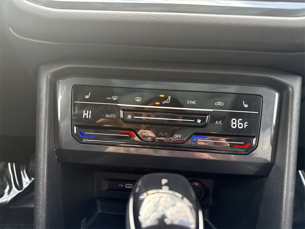 2022 VOLKSWAGEN TIGUAN - Image 17