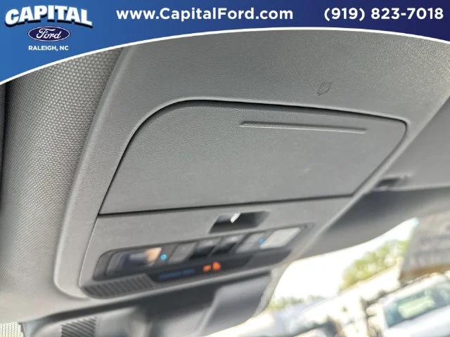 Used 2024 Red Ford XLT image 32