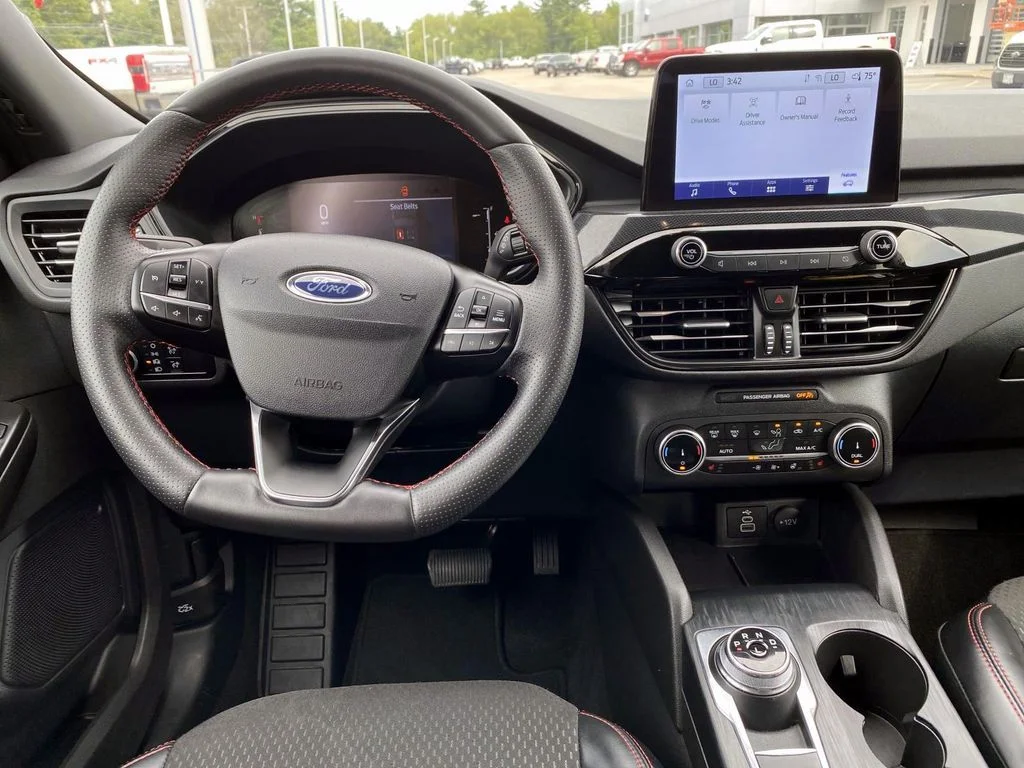 Used 2025 Black Metallic Ford ST-Line Select image 13