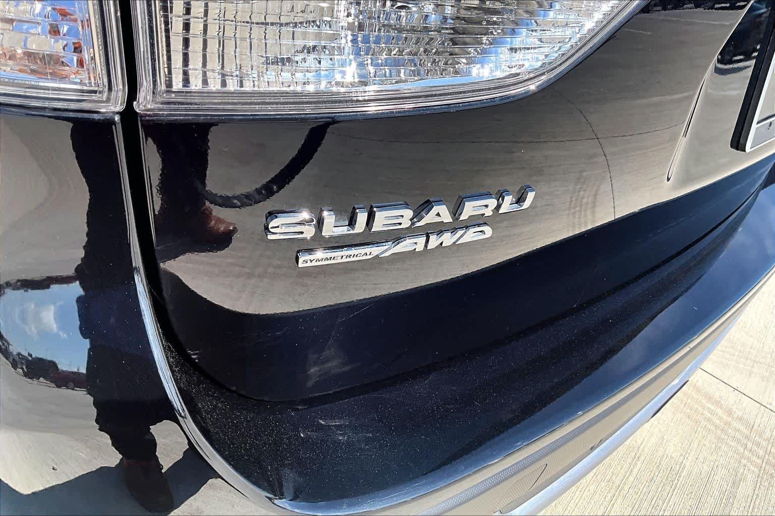 Used 2023 Crystal Black Silica Subaru Touring image 29