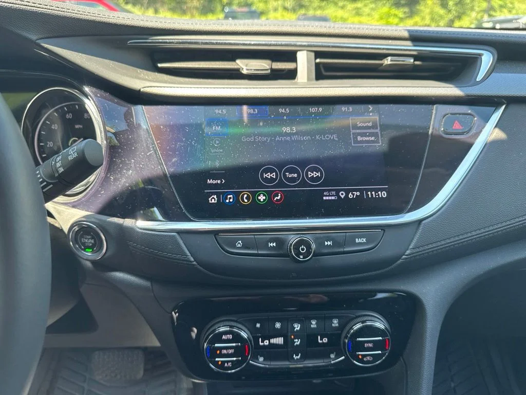Used 2022 Blue Buick Select image 17