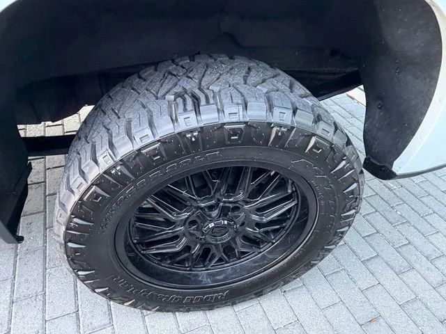 New 2026 Summit White Chevrolet LT image 12