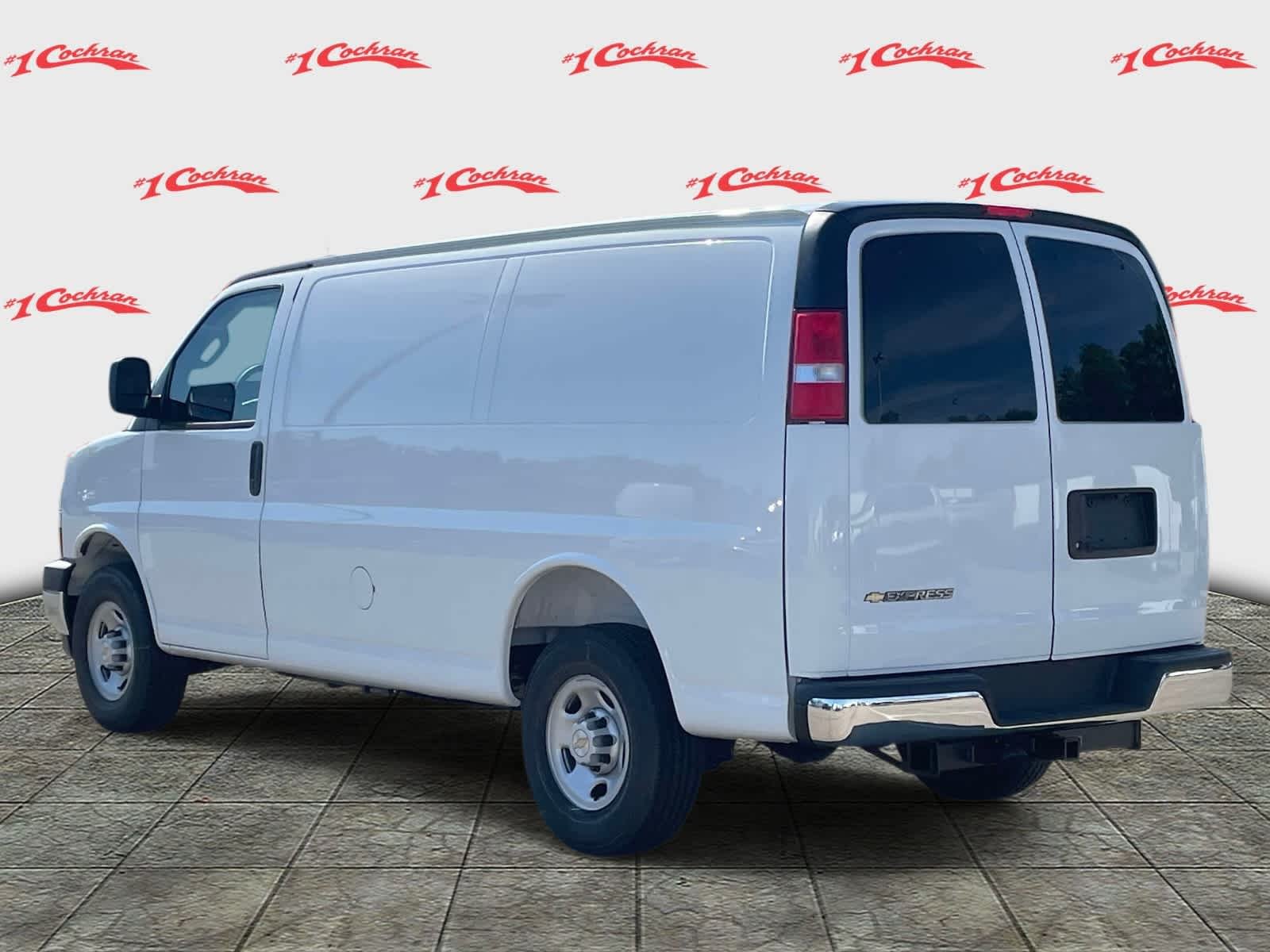 New 2026 Summit White Chevrolet WT image 5