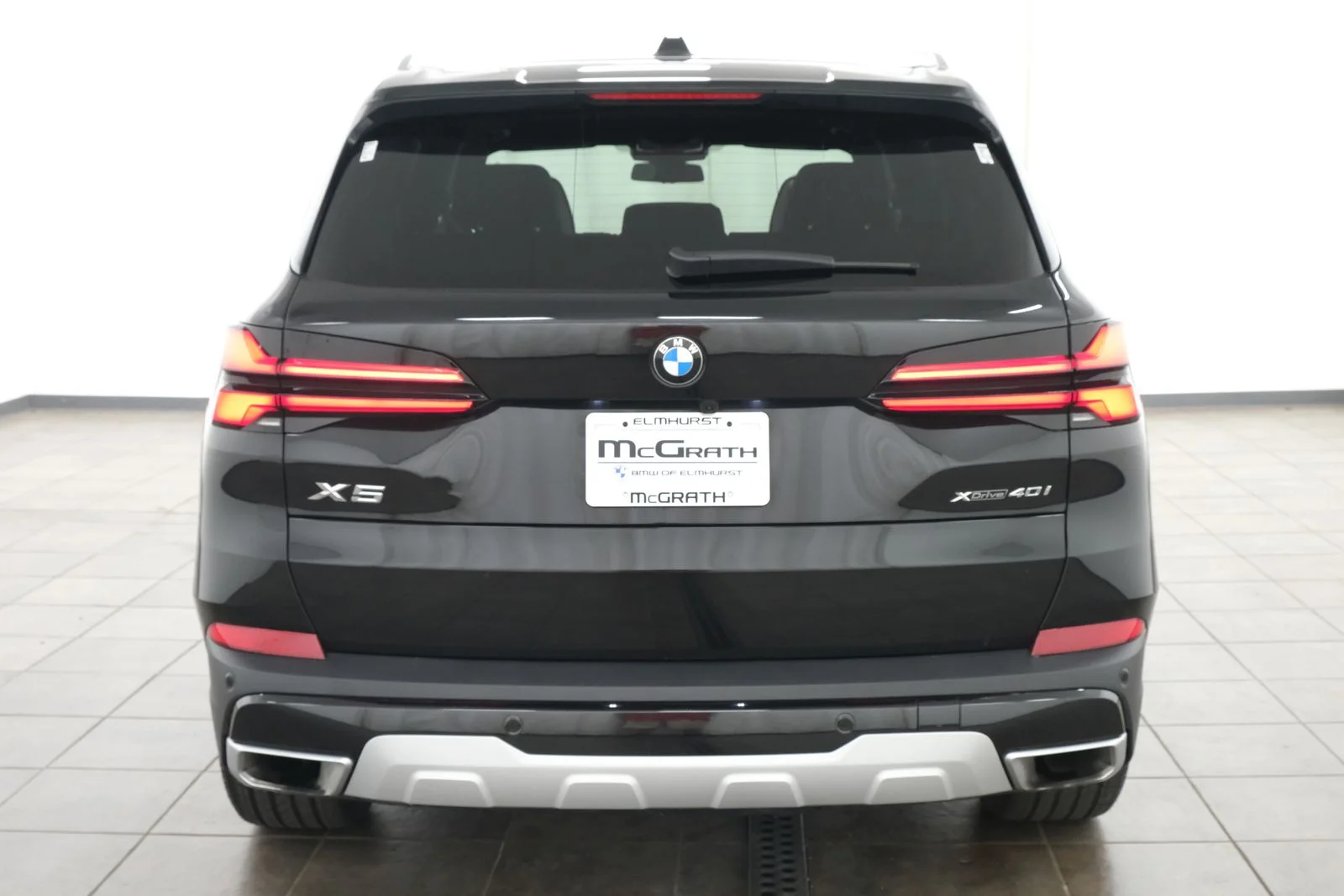 Certified Used 2026 Black BMW xDrive40i image 4