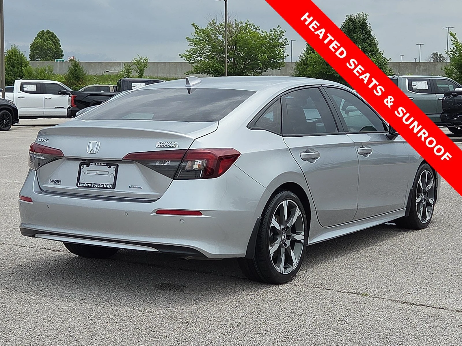 Used 2025 Solar Silver Metallic Honda Sport Touring image 5