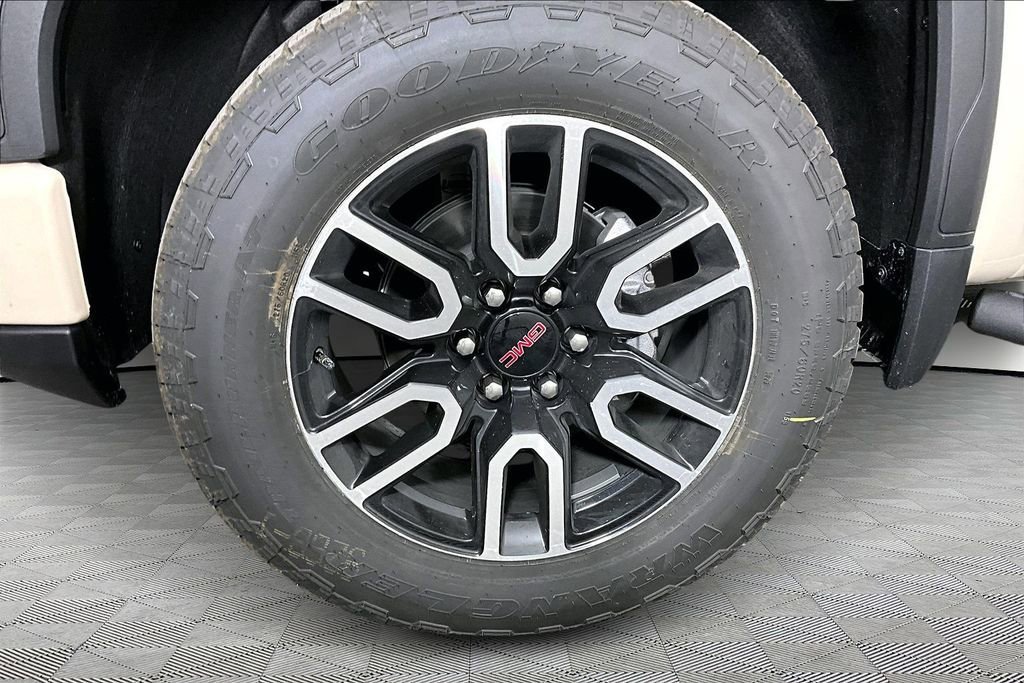 2026 GMC Sierra 1500 AT4 - Photo 12