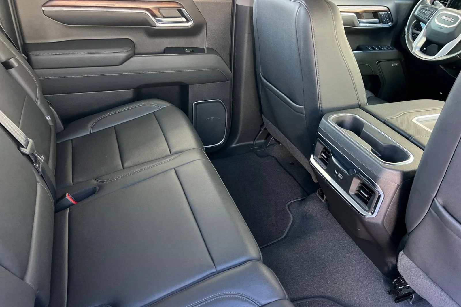 Used 2022 Summit White GMC SLT image 19