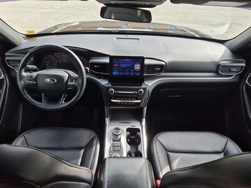 Used 2020 Black Ford XLT image 22