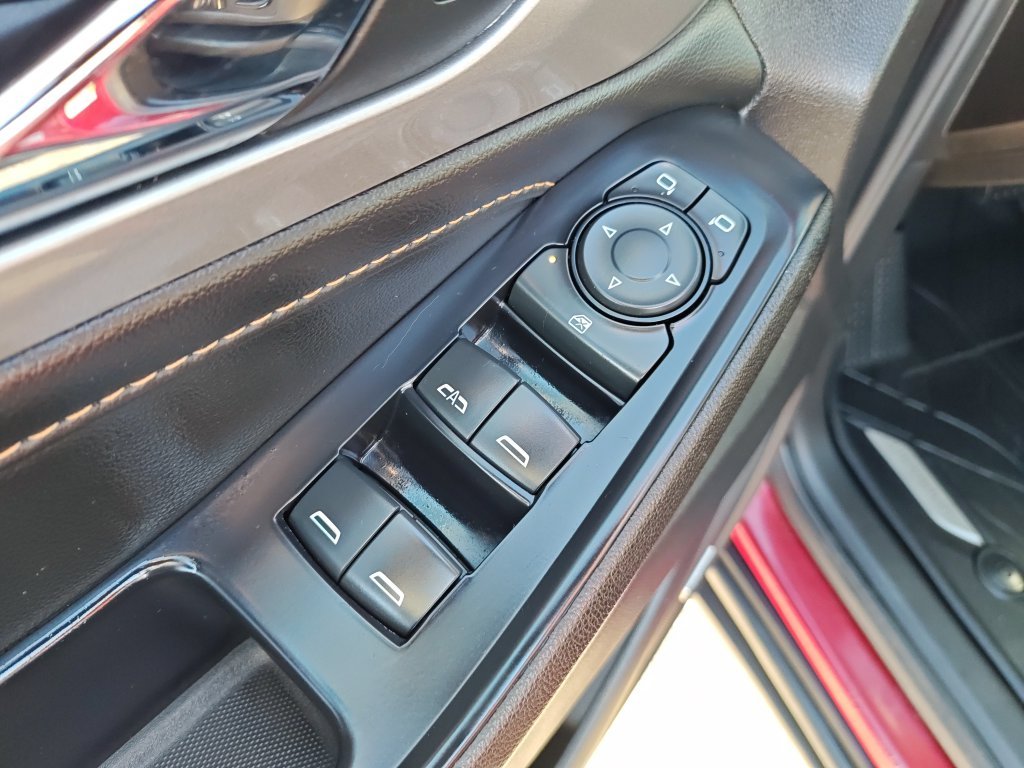 Used 2021 Red Chevrolet RS image 11