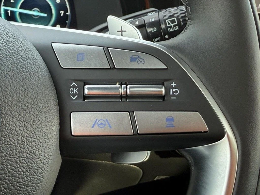 Used 2024 Red Hyundai Calligraphy image 17