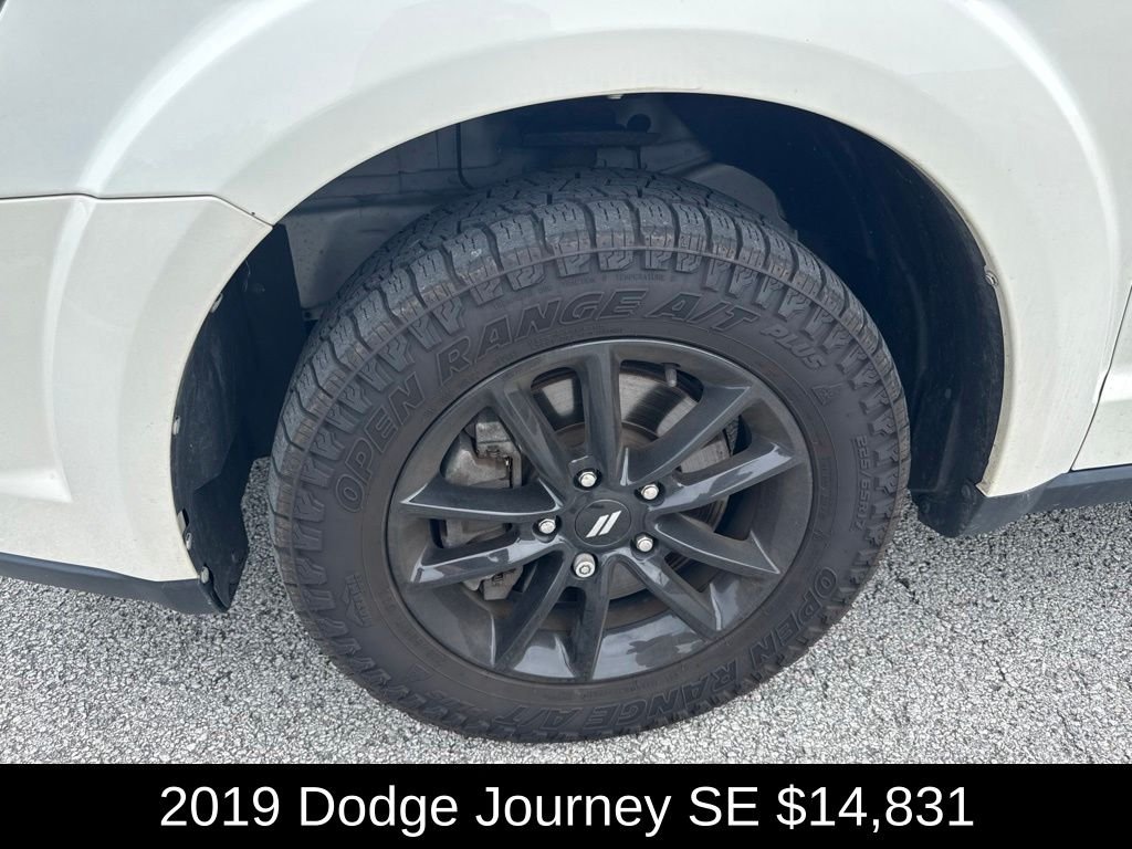 Used 2019 White Dodge SE image 9