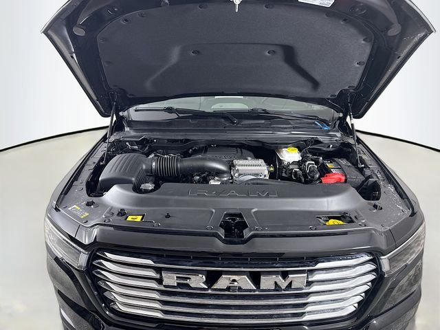 New 2026 Diamond Black Crystal Pearl-Coat Exterior Paint RAM Laramie image 28