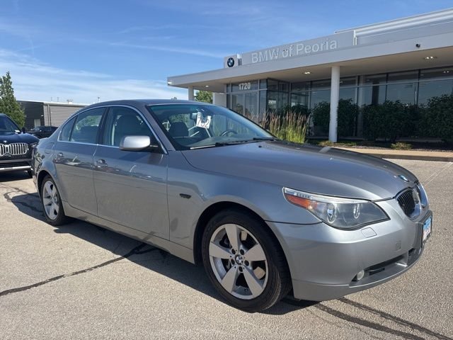 Used 2007  BMW 525xi image 1
