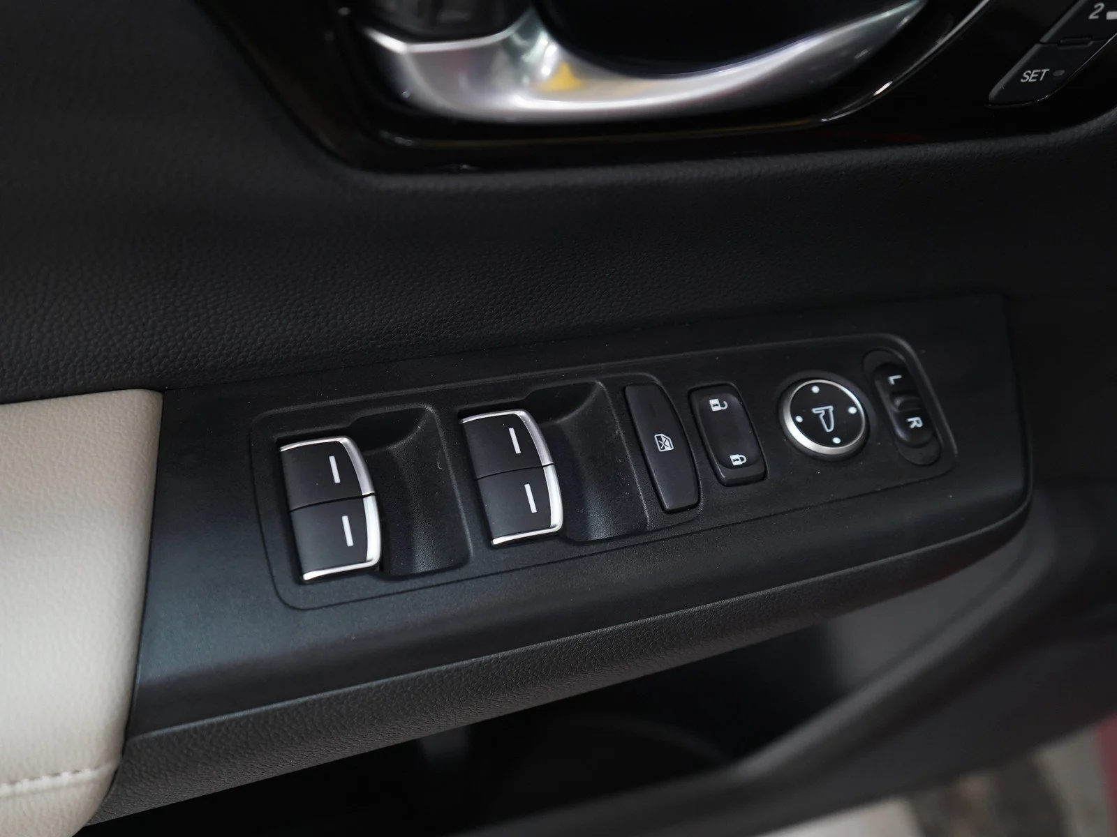 Used 2024  Honda 5D WAGON EX-L AWD image 20