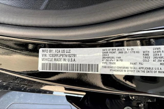 2026 RAM 1500 Laramie - Photo 13