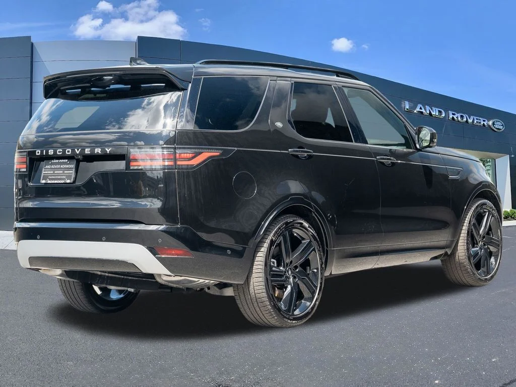 New 2026 Santorini Black Land Rover  image 4
