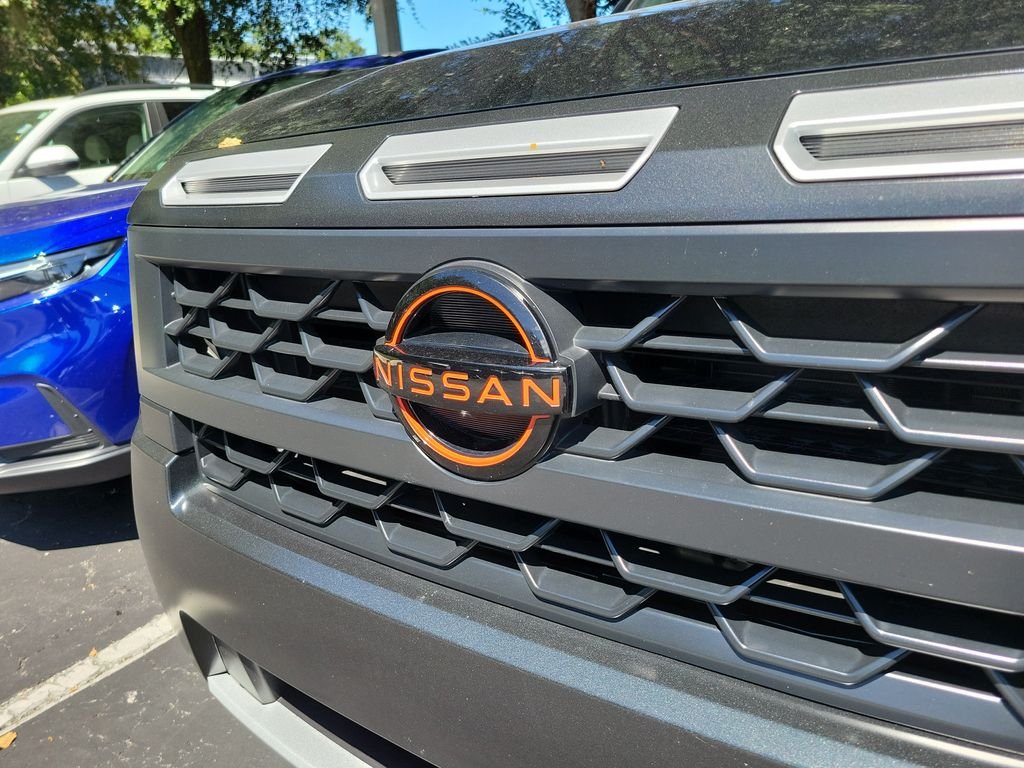 Used 2025 Super Black Nissan PRO-X image 6
