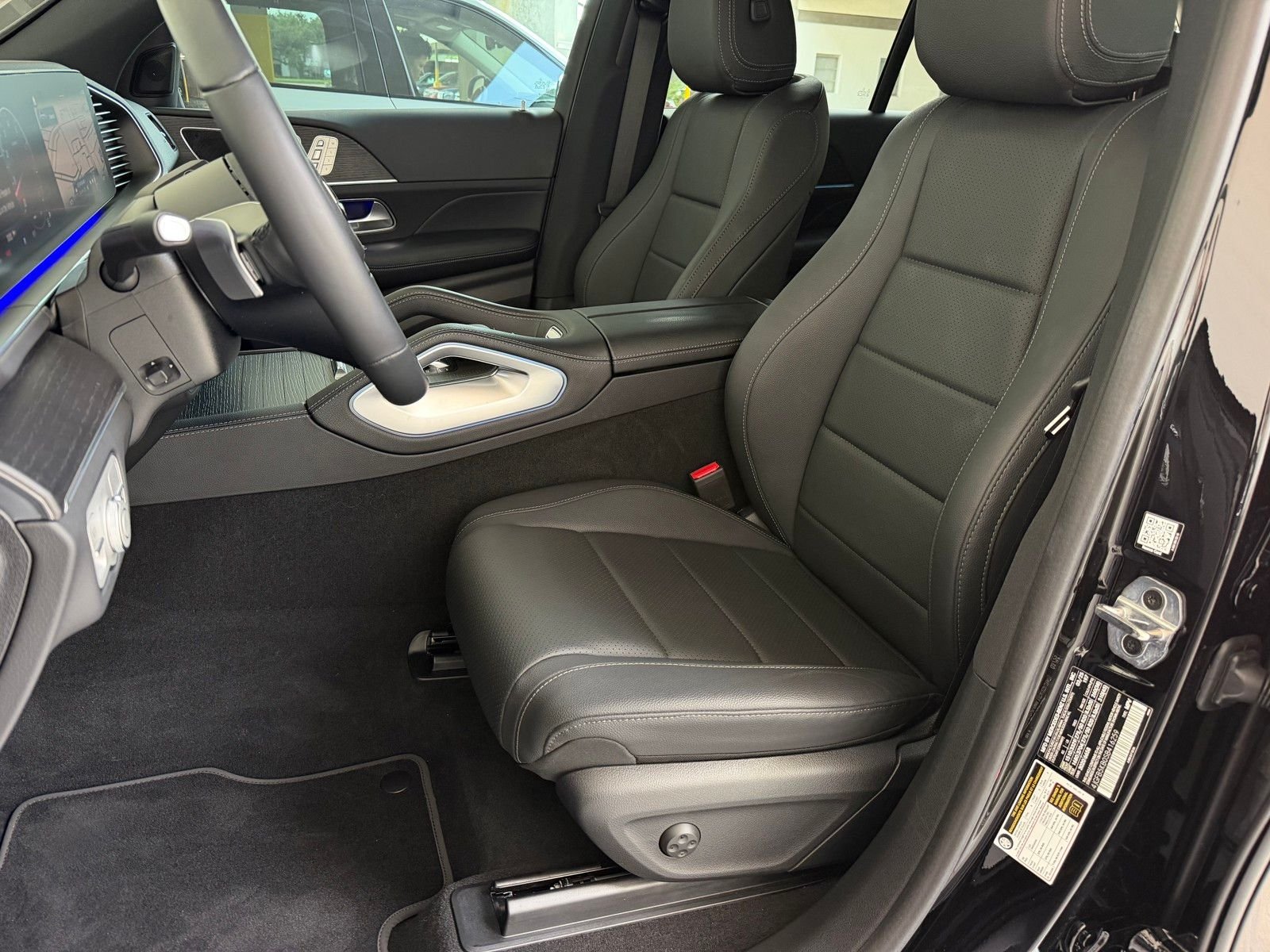 Certified Used 2025 Black Mercedes-Benz GLE 450 image 10