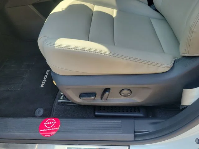 Certified Used 2024 White Nissan SL image 8