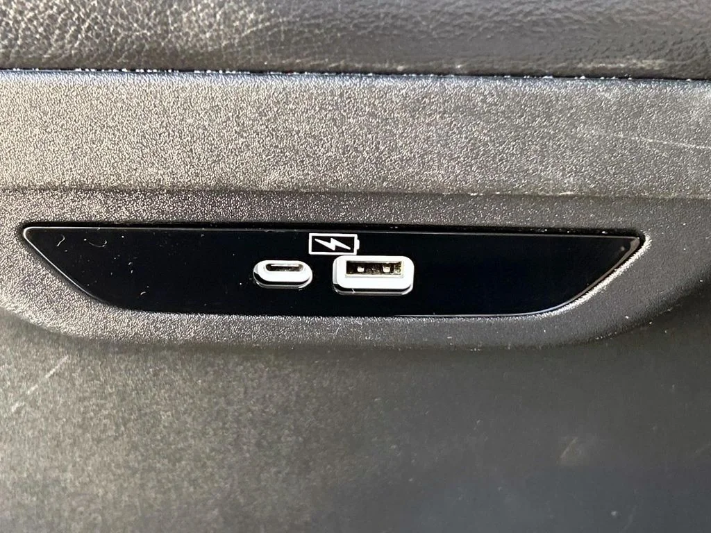 Used 2022 White Chrysler Touring L image 21