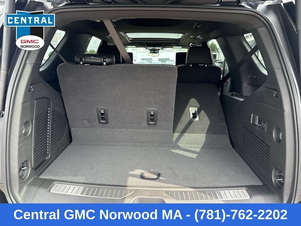 2026 GMC Yukon Denali - Photo 12