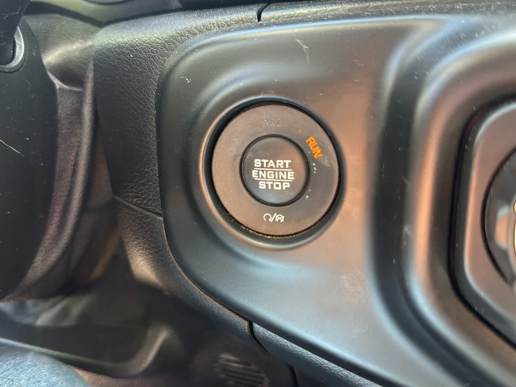 Used 2018 Gray Jeep Unlimited Sahara image 14