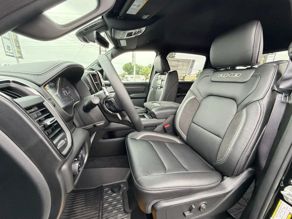 New 2026 Diamond Black Crystal Pearl-Coat Exterior Paint RAM RHO image 21