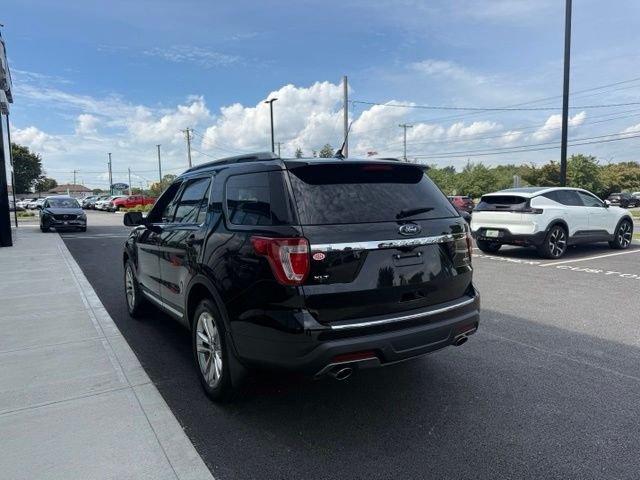 Used 2018 Black Ford XLT image 5