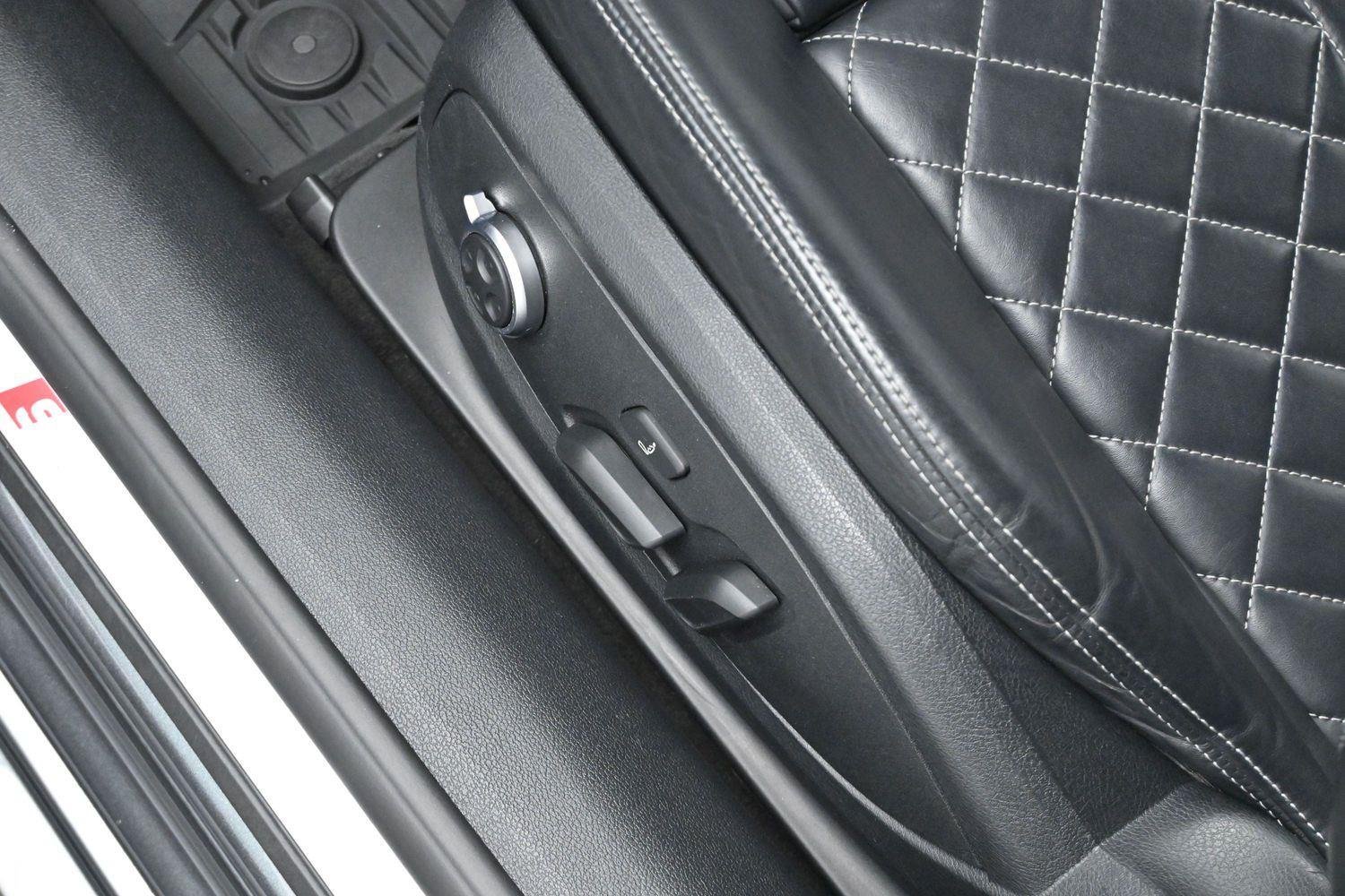 Used 2019 Daytona Gray Pearl Effect Audi Premium Plus image 13