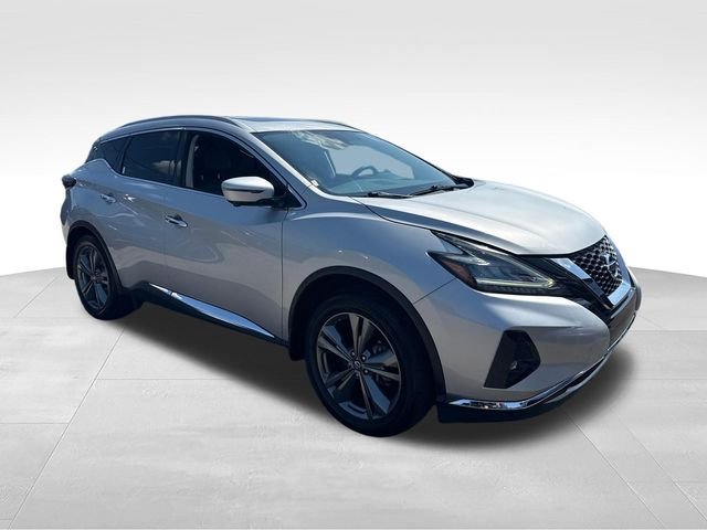Used 2019 Silver Nissan Platinum image 7