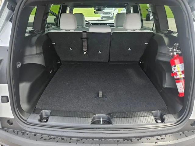 Used 2026 Silver Jeep Limited image 23