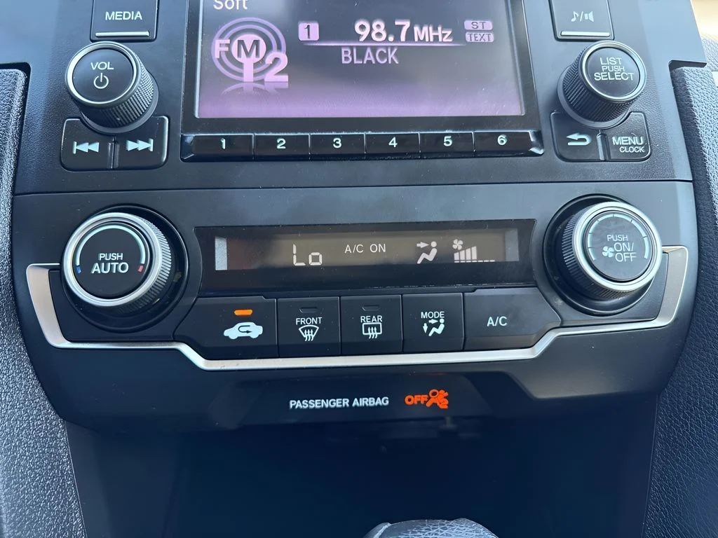 Used 2020  Honda LX image 17