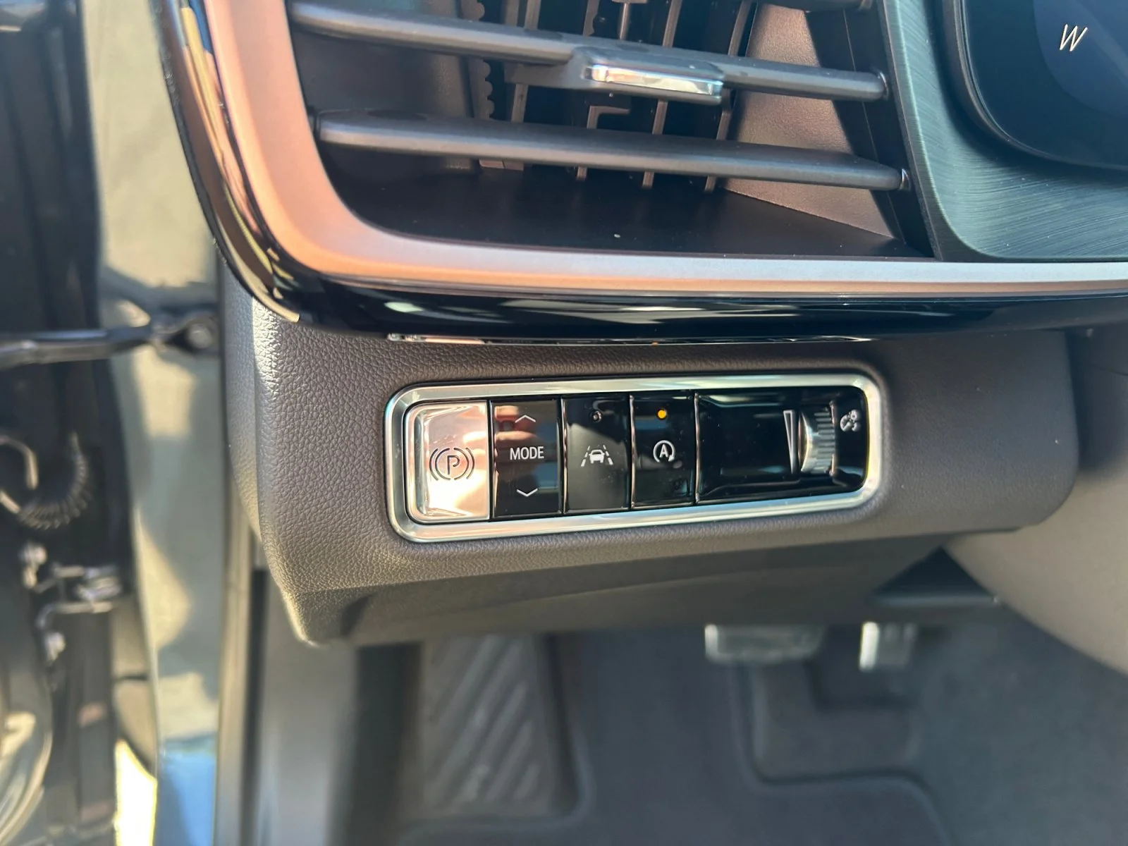 New 2026 Quartz Blue Metallic Buick Sport Touring AWD image 16