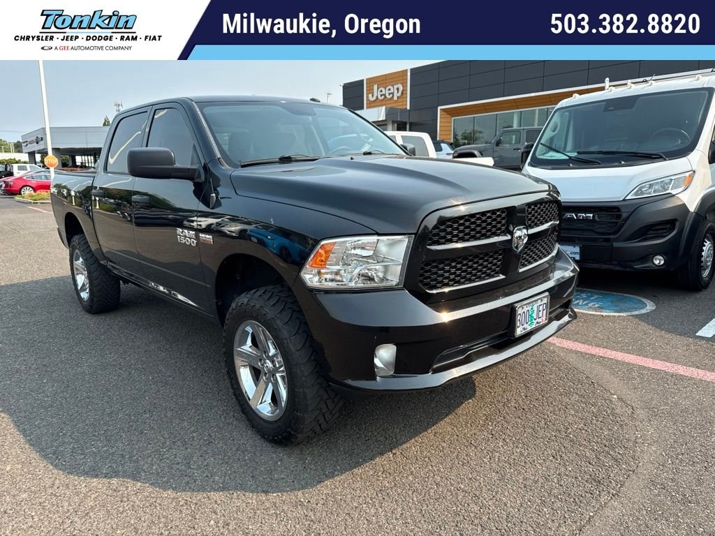 Used 2018 Brilliant Black Crystal Pearlcoat Ram Express image 1