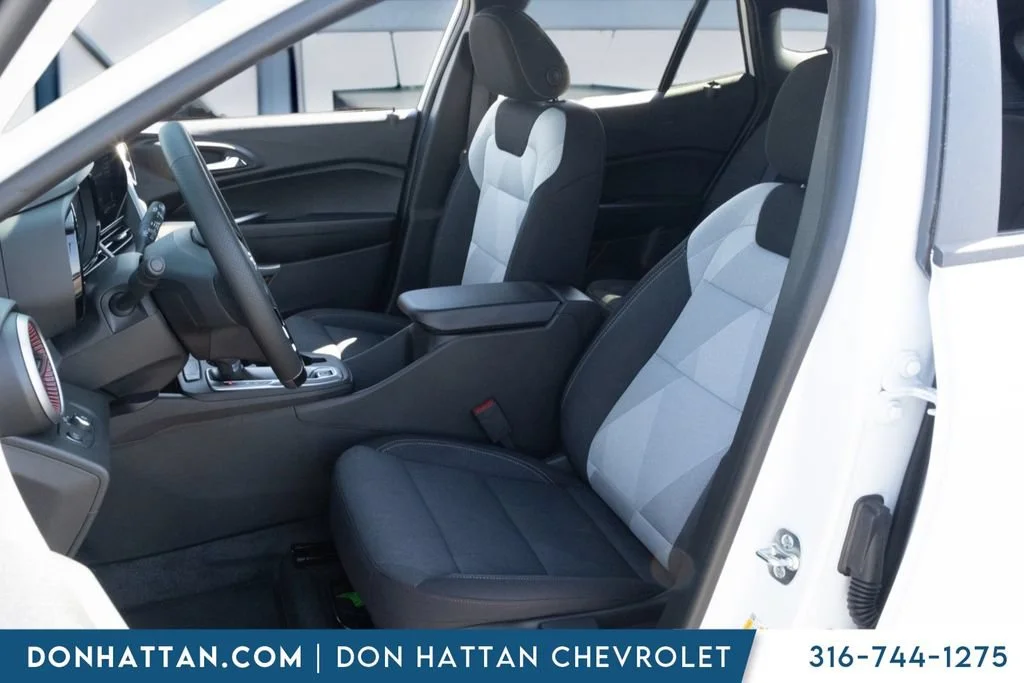 2026 Chevrolet Trax RS - Photo 15
