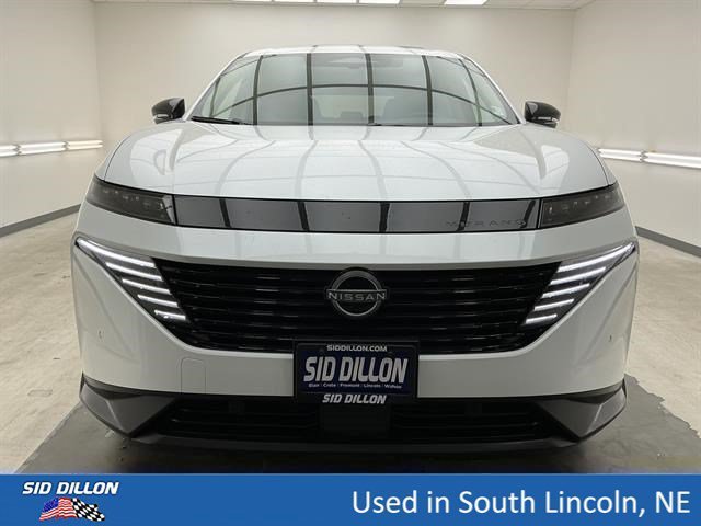 Used 2025 Everest White Pearl Tricoat Nissan SL image 2