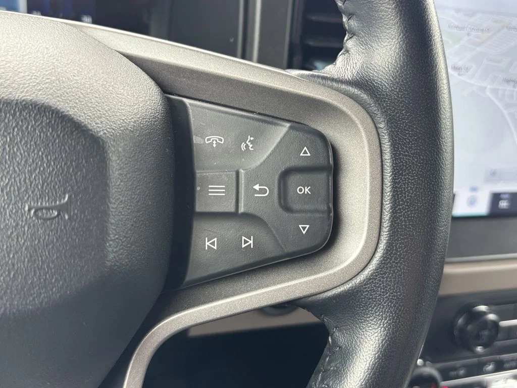 Used 2024 Gray Ford Wildtrak image 30