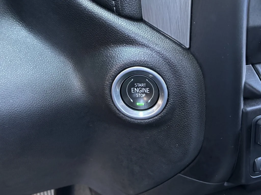 Used 2021 HUNTER METALLIC GMC Denali image 32