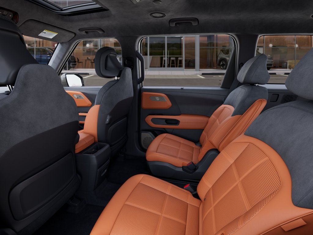 New 2027 Gray Kia SX Prestige image 18
