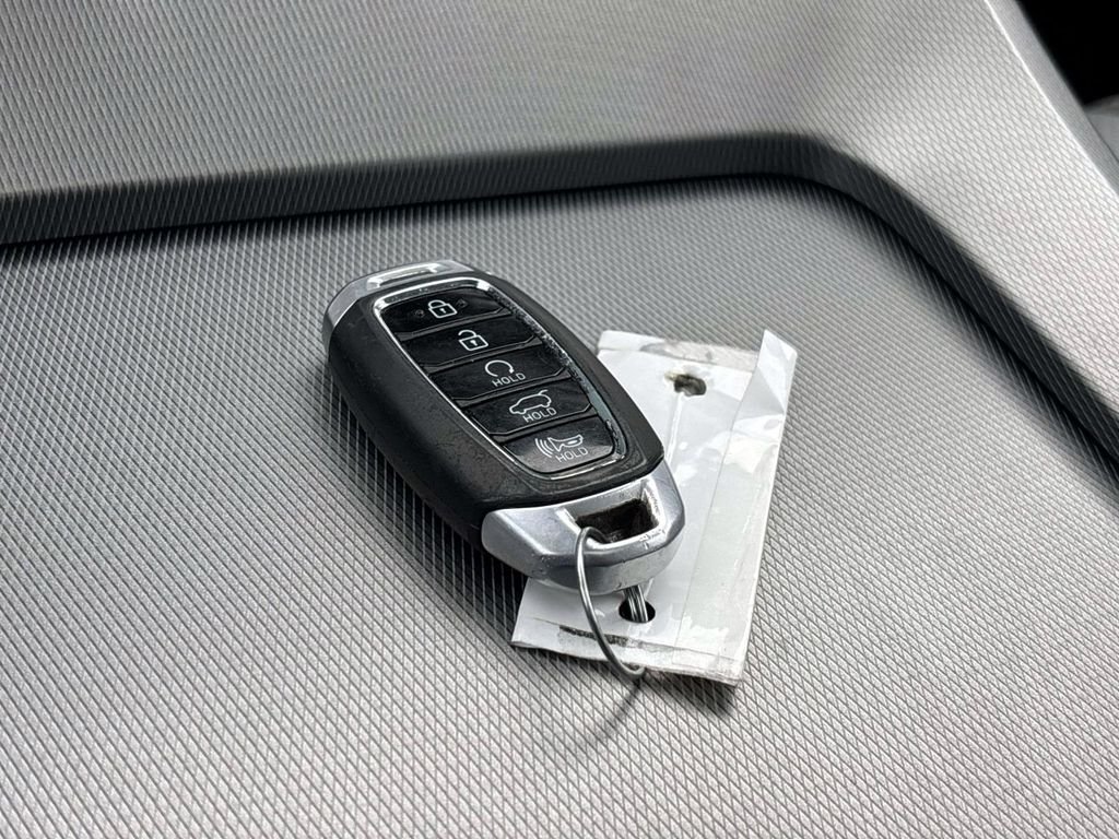 Used 2020 White Hyundai SEL image 30